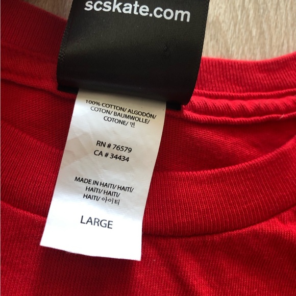 Santa Cruz Skateboards Ombré Logo T Shirt in Red & Pink Size L - Picture 7 of 9